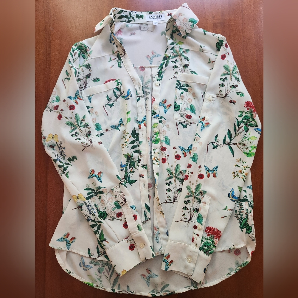 Express Women's Garden Print Portofino Shirt